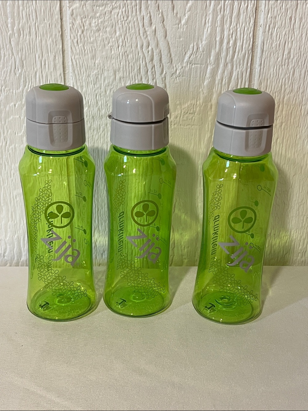 Zija Green Plastic Water Bottle with Gray Flip Cap (Set of 3)